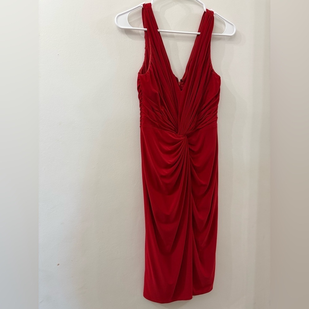 Tadashi Shoji Red sleeveless Dress - women’s size medium - knee length